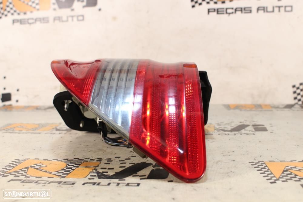 Ótica / Farol Esquerdo Mercedes-Benz B-Class (W245)  A1698202564 / A 1 - 8