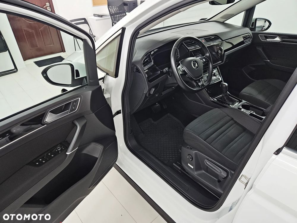 Volkswagen Touran 1.5 TSI EVO Highline DSG - 20