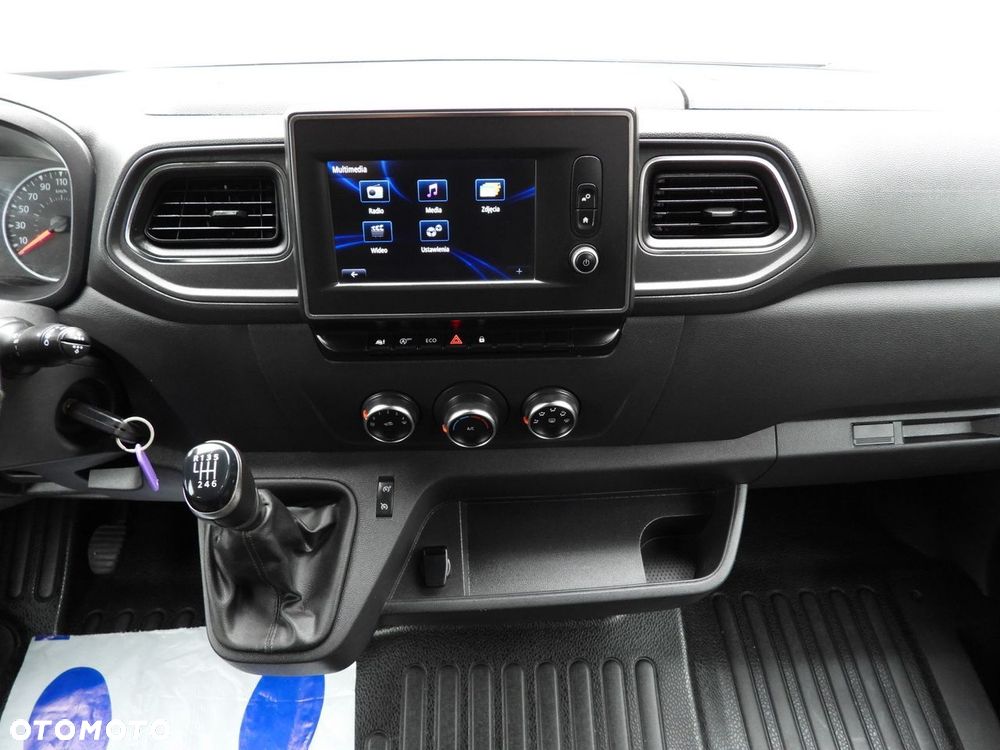 Renault MASTER FURGON BRYGADÓWKA 6 MIEJSC TEMPOMAT LEDY BLIŹNIACZE KOŁA KLIMATYZACJA  165KM - 31