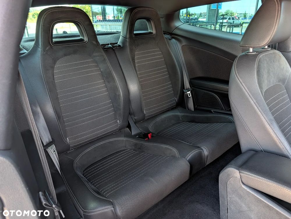 Volkswagen Scirocco 2.0 TDI DSG Edition - 8
