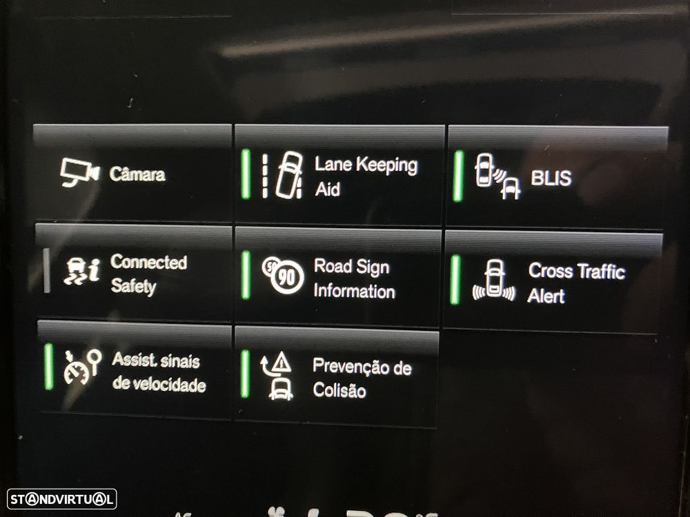 Volvo XC 40 2.0 D3 Momentum Plus - 42