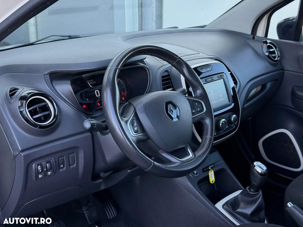Renault Captur TCe Life - 15