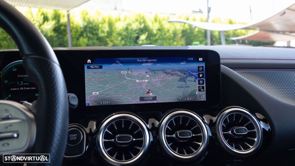 Mercedes-Benz EQA 300 4Matic AMG Line - 9