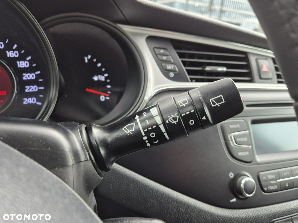 Kia Ceed - 14
