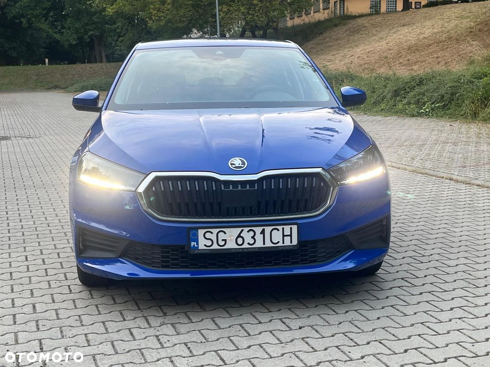 Skoda Fabia 1.0 Essence - 9