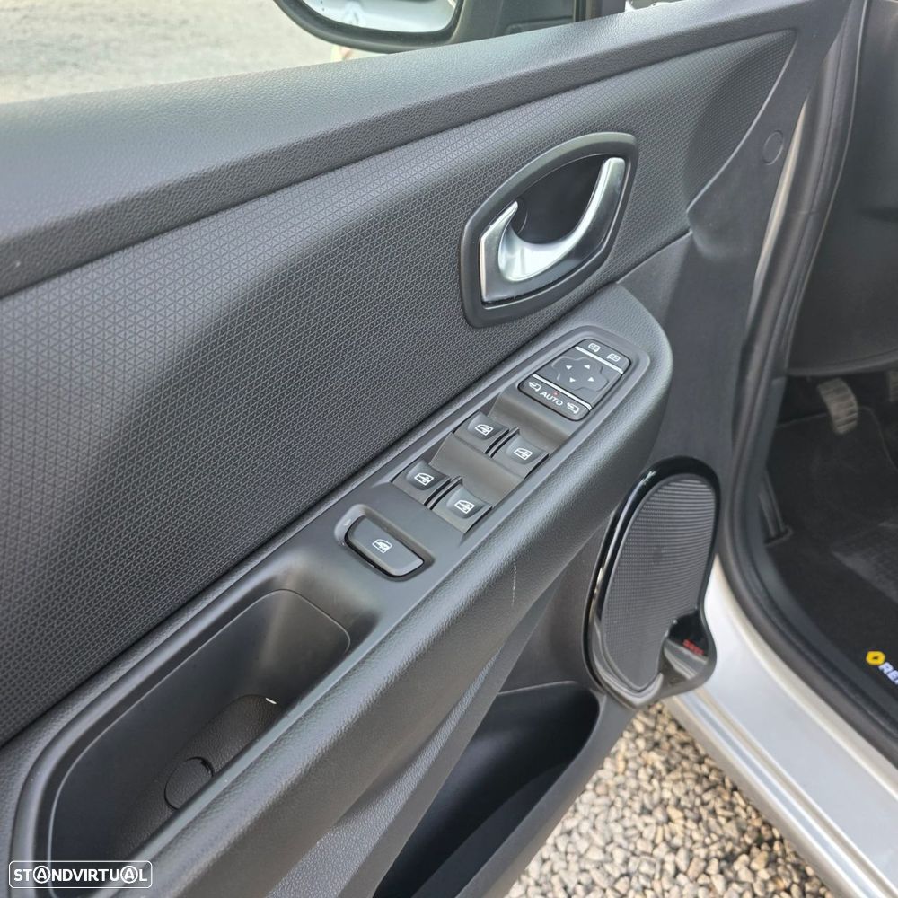 Renault Clio 0.9 TCe Limited Edition - 17