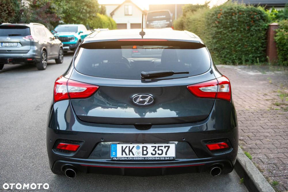 Hyundai i30 1.6 GDI Turbo Luxury - 13