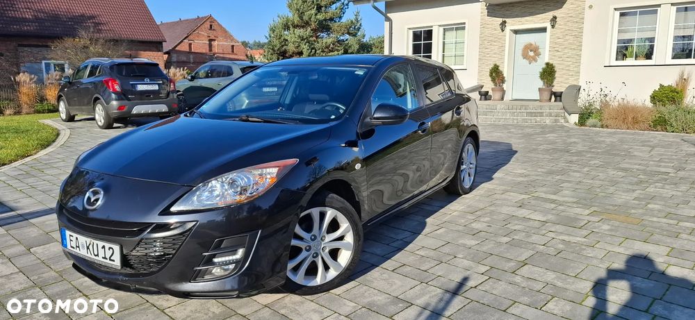 Mazda 3 1.6 Active + - 7