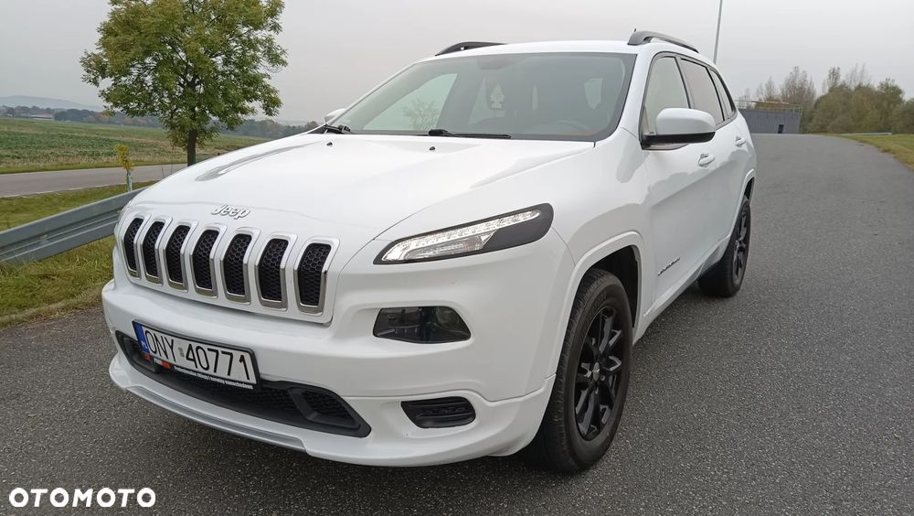 Jeep Cherokee - 3