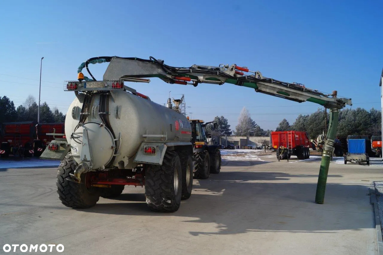 Pichon Wóz Asenizacyjny TCI 15700 z ramieniem górnym - 7