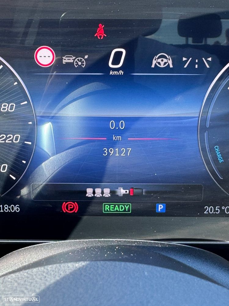 Mercedes-Benz GLC 300 e 4Matic 9G-TRONIC Edition AMG Line - 29