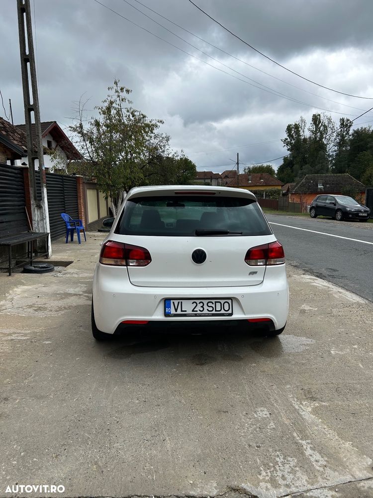 Volkswagen Golf - 4