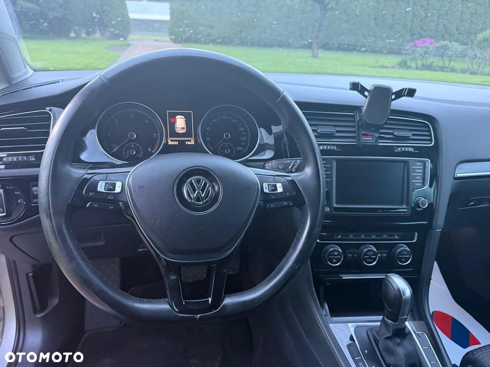 Volkswagen Golf 2.0 BlueTDI DSG Highline - 10