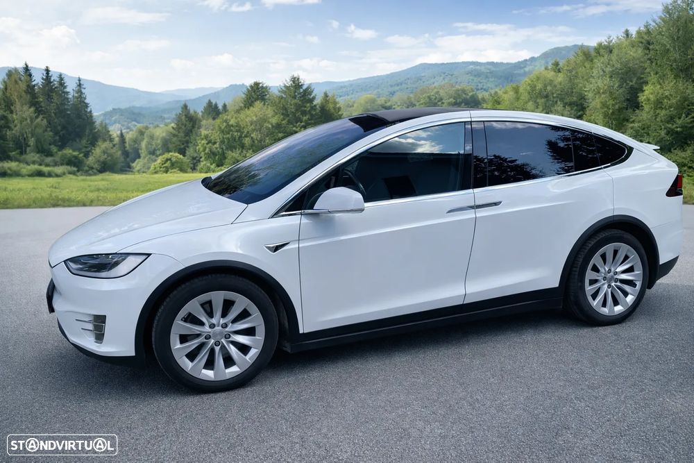 Tesla Model X 100D - 3