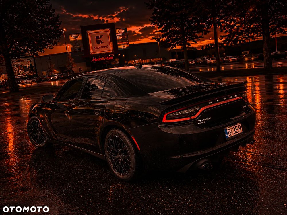 Dodge Charger - 4