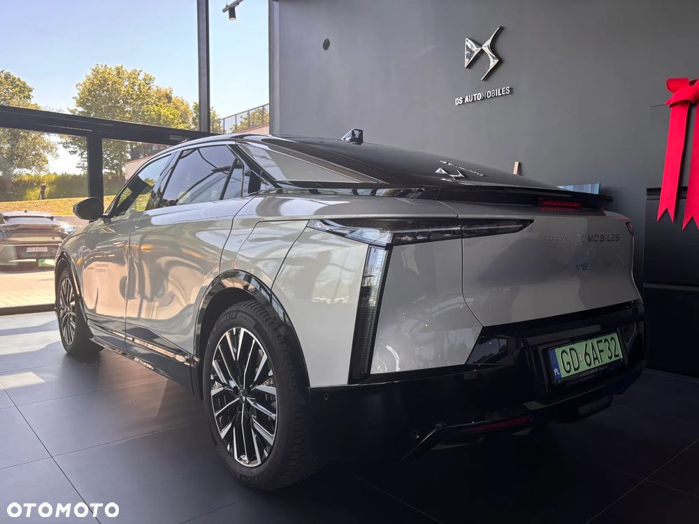 DS Automobiles N°8 73kWh Étoile - 5