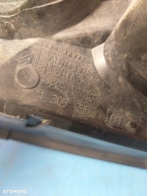 Lampa Audi a3 8p xenon prawy przód - 7