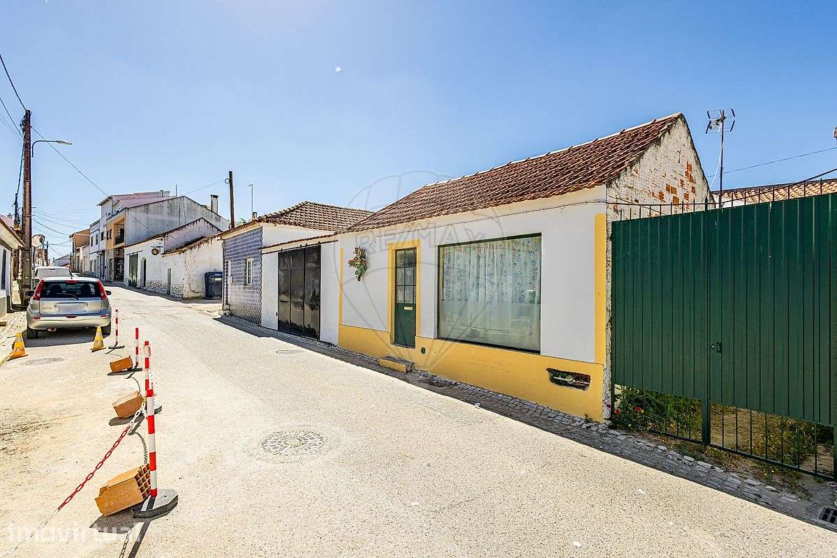 Moradia T1 para venda - Grande imagem: 3/32