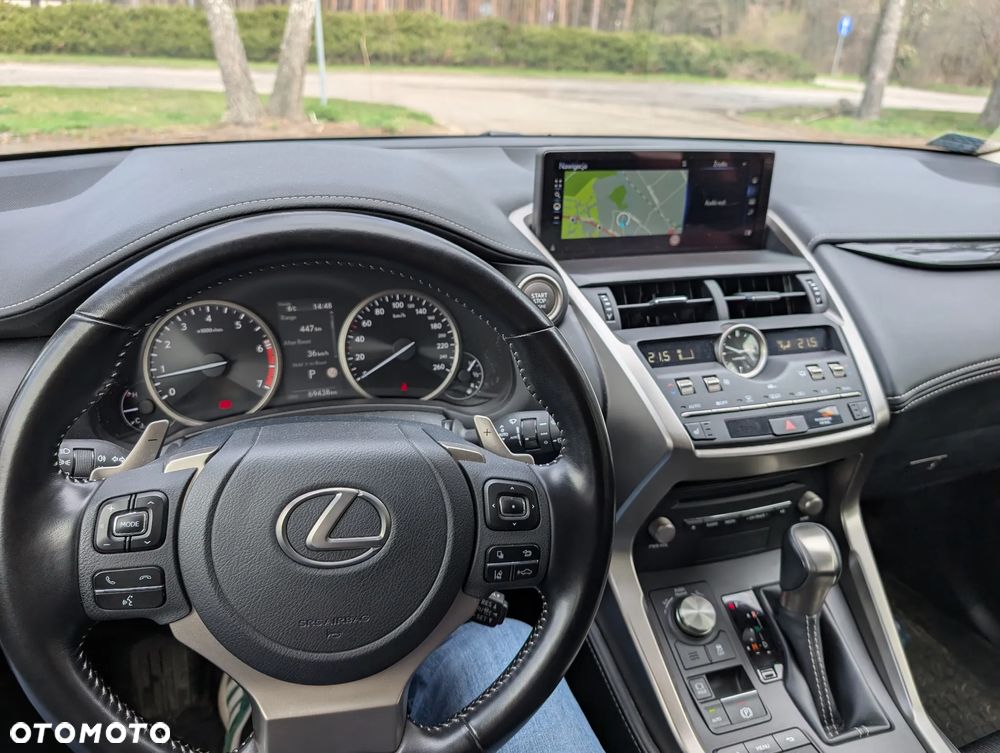 Lexus NX 300 Business Edition AWD - 9