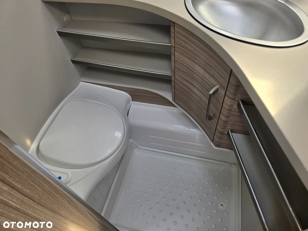 Burstner 490 AVERSO HARMONY tapczny salonka hobby przyczepa kempingowa - 33