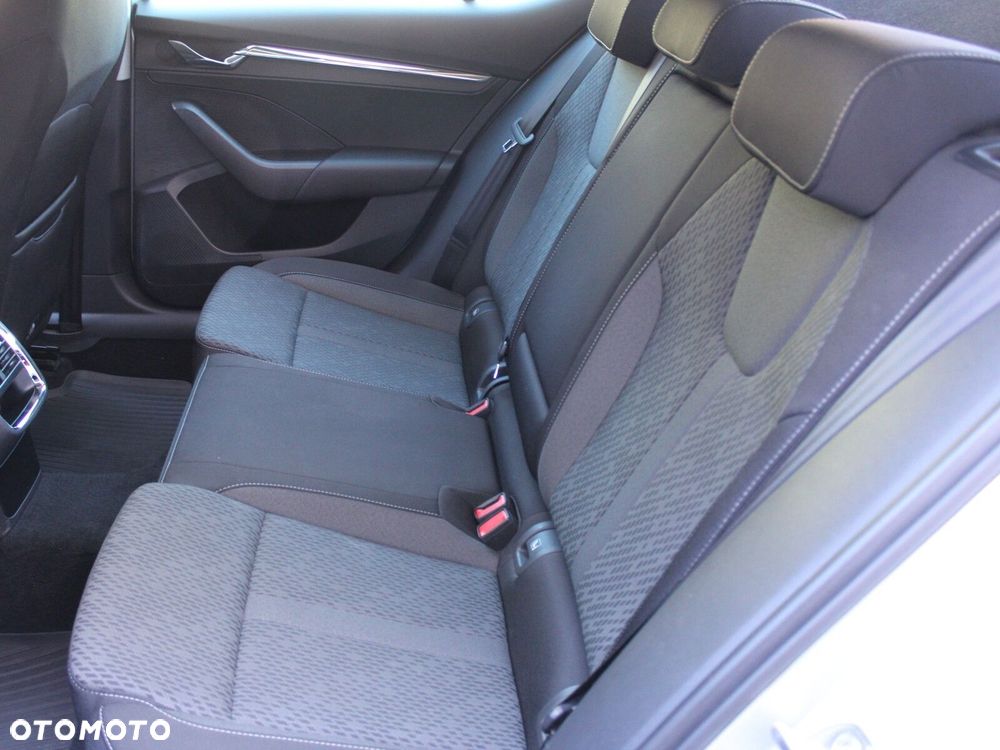 Skoda Octavia 1.5 TSI e-Tec Style DSG - 13