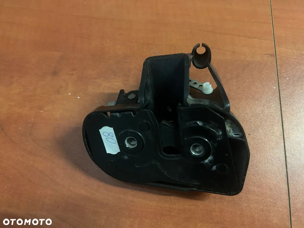 zamek drzwi przesuwnych LEWY TYŁ 7H0843603 2K0843603 VW T5 Caddy - 2