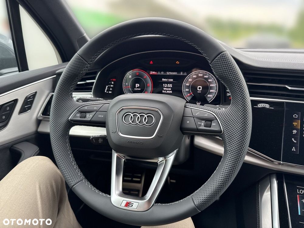 Audi Q7 - 11