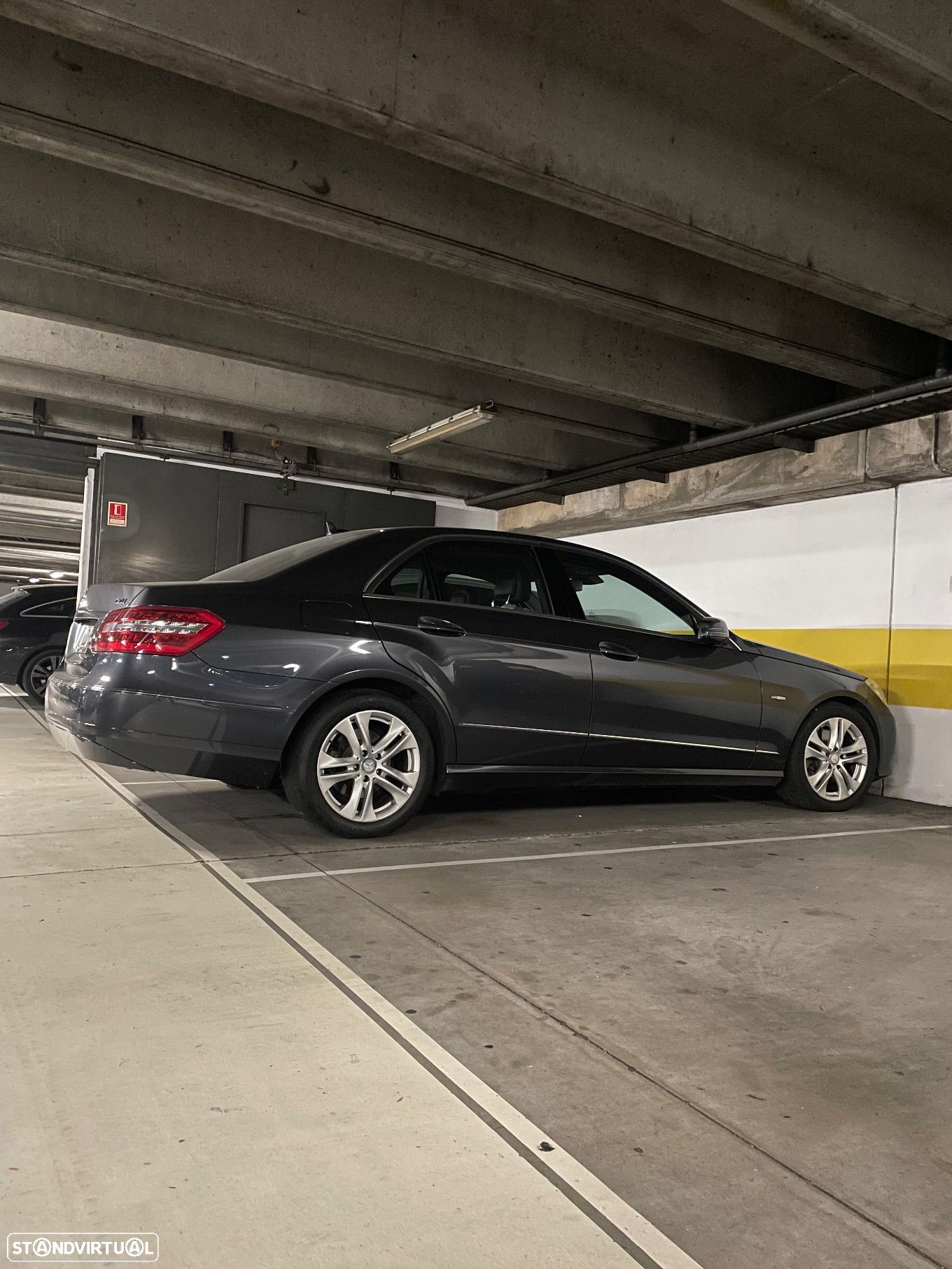 Mercedes-Benz E 250 - 1