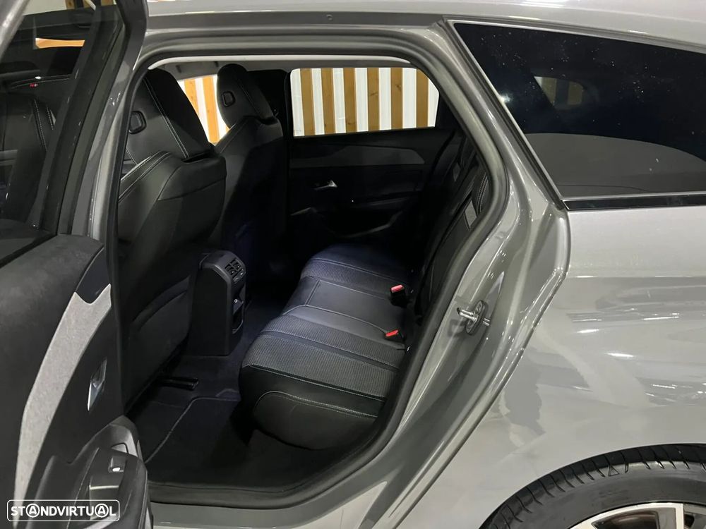 Peugeot 308 SW - 12
