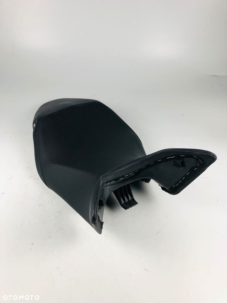 Triumph Speed Triple 1050 11-14 siedzenie kanapa fotel - 3