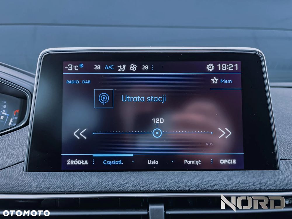 Peugeot 3008 PureTech 130 Stop & Start GPF EAT8 Allure - 32