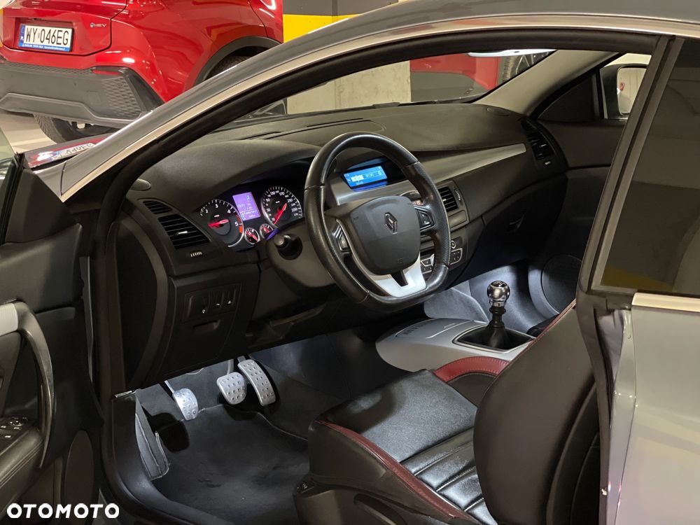 Renault Laguna 2.0 DCi GT 4WS - 14