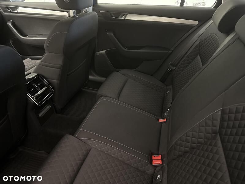 Skoda Superb 2.0 TSI Ambition DSG - 21