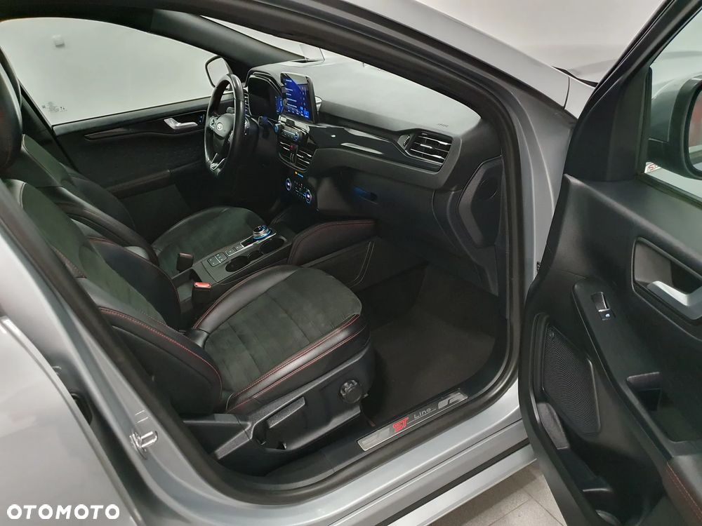 Ford Kuga 2.0 EcoBlue AWD ST-Line - 29