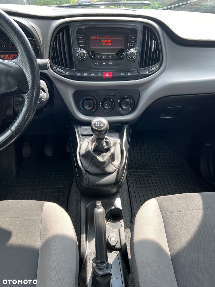 Fiat Doblo 1.4 16V Easy - 9
