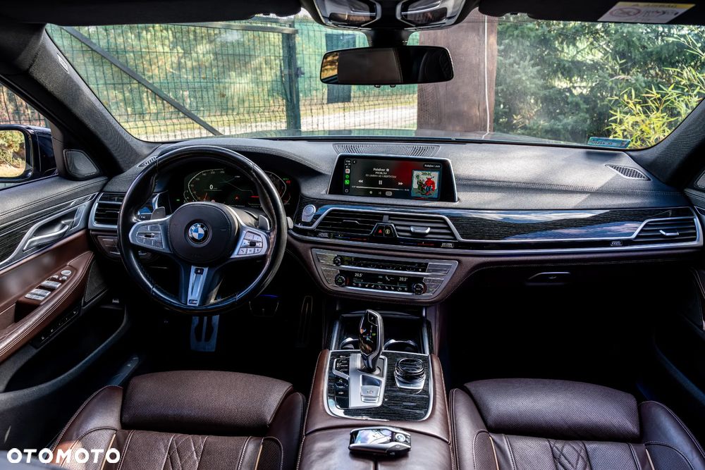 BMW Seria 7 750Ld xDrive sport - 31