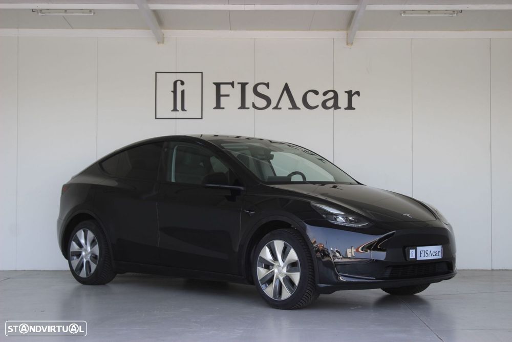 Tesla Model Y - 2