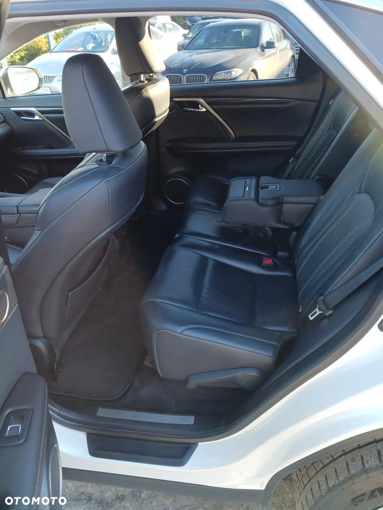 Lexus RX - 15