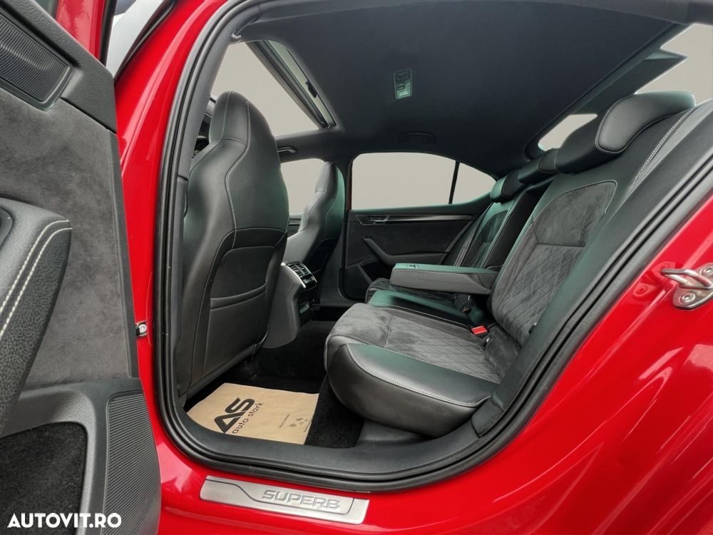 Skoda Superb 2.0 TDI DSG Sportline - 16