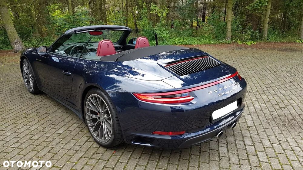 Porsche 911 Carrera 4S PDK - 11