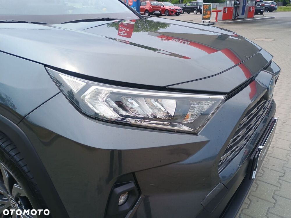 Toyota RAV4 - 9