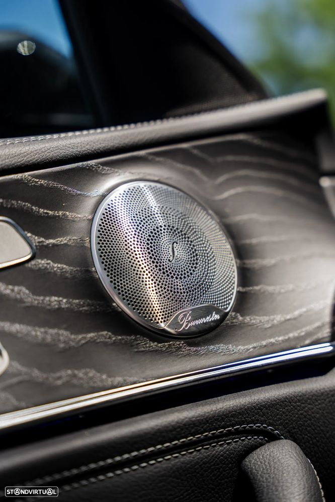 Mercedes-Benz E 300 de 4Matic 9G-TRONIC AMG Line - 27