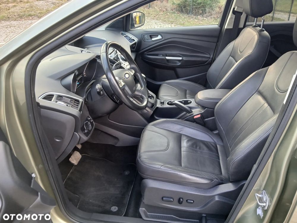 Ford Kuga 2.0 TDCi 4x4 Titanium - 23