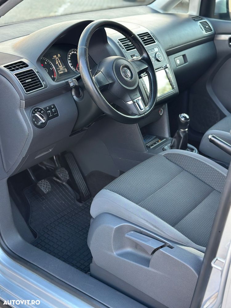 Volkswagen Touran 1.6 TDI DPF BlueMotion Technology Comfortline - 5