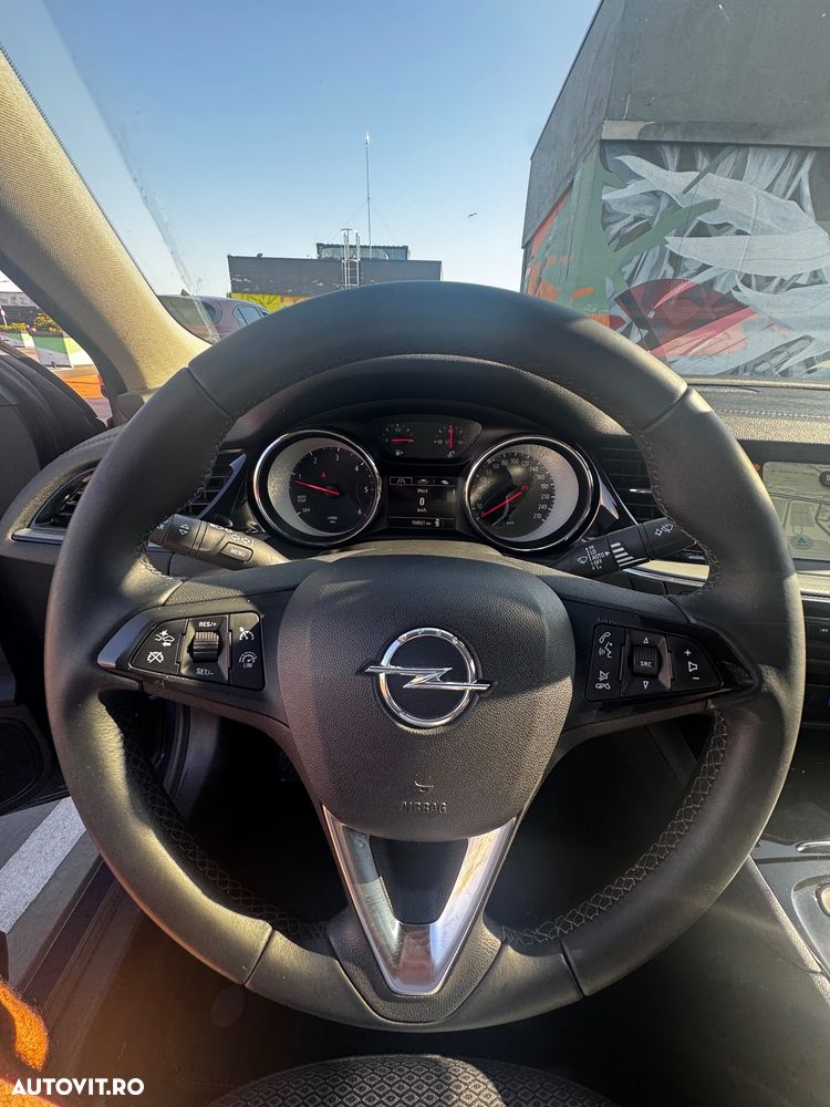Opel Insignia 2.0 CDTI ECOTEC Start/Stop Sport - 9