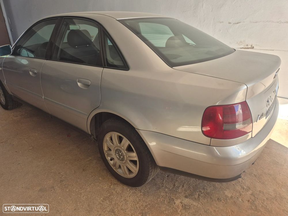 Audi A4 1.9 TDI Attraction - 7