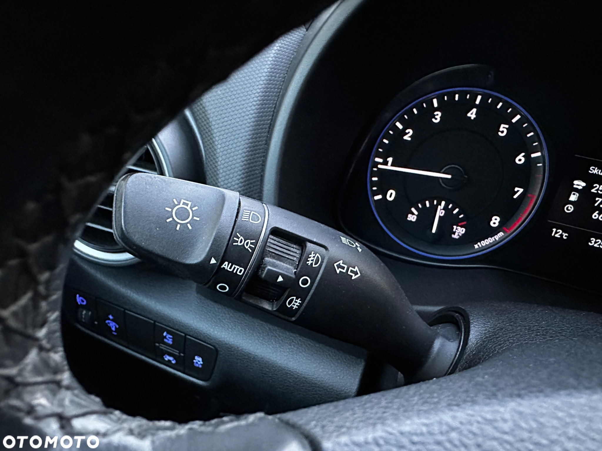 Hyundai Kona - 34