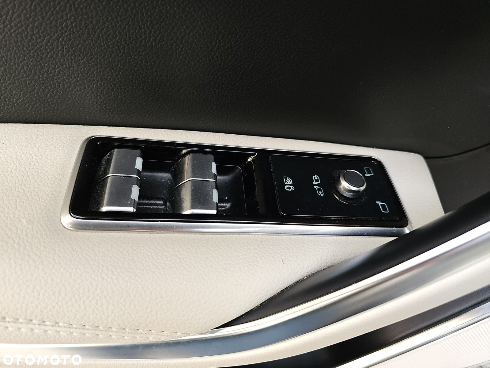 Jaguar F-Pace - 19