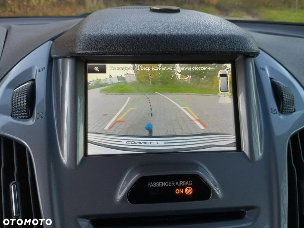 Ford Tourneo Connect Grand - 29
