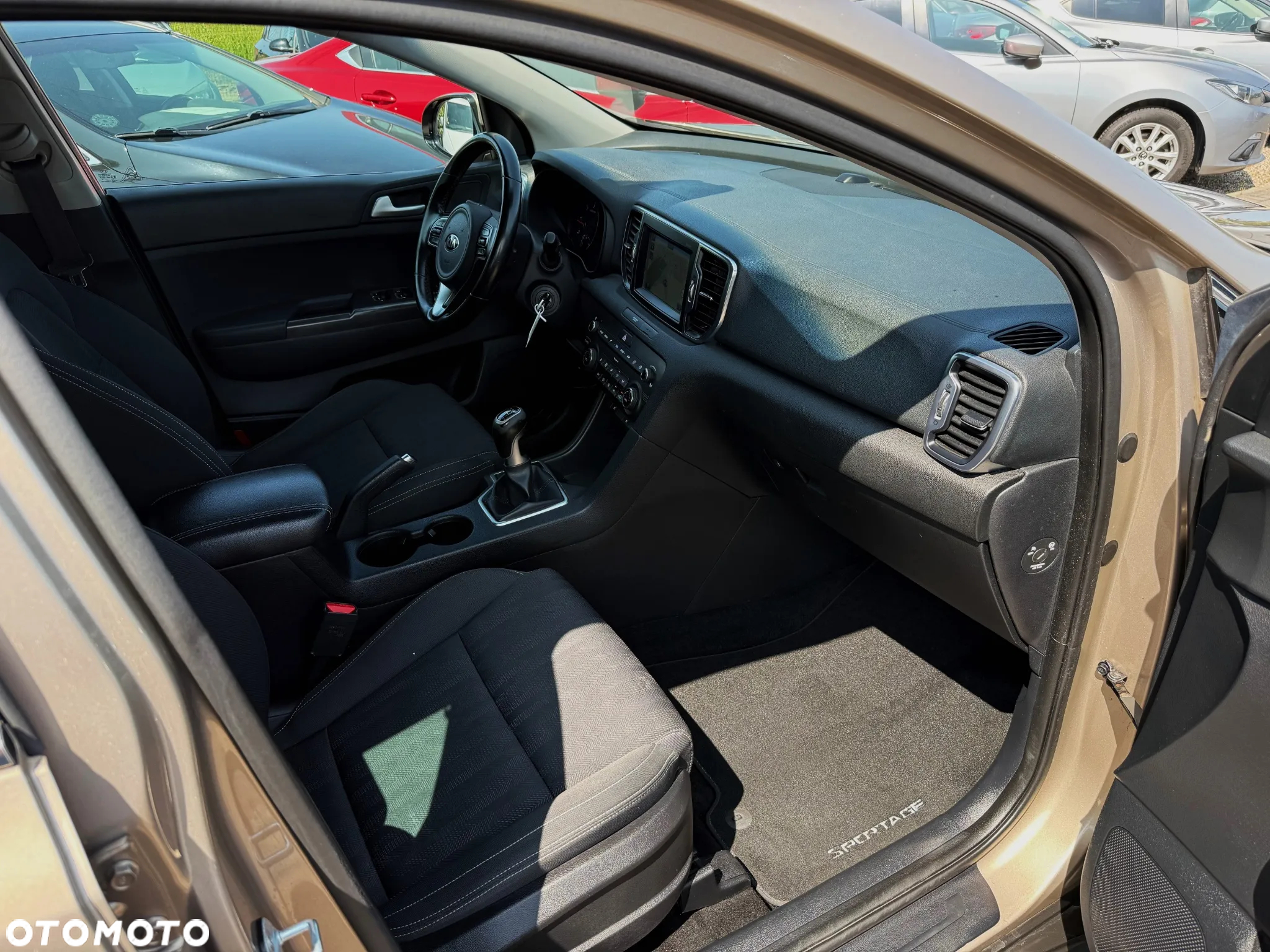 Kia Sportage 1.7 CRDI Business Line L 2WD - 12